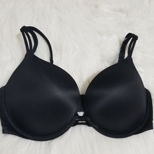 Victoria secret bra 36C